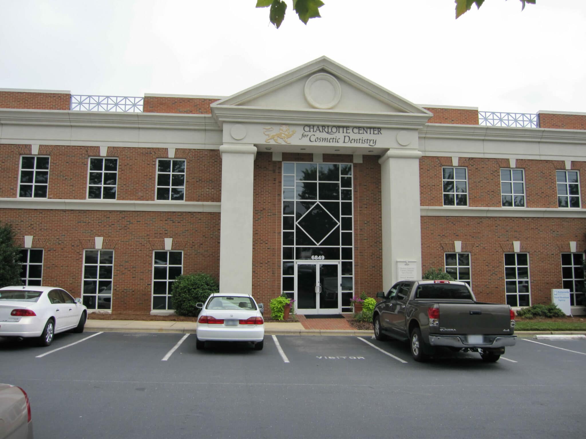 The front exterior of the Charlotte Center for Cosmetic Dentistry